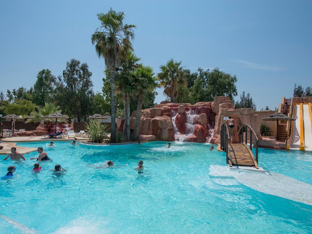 Camping Les Palmiers Йер Экстерьер фото