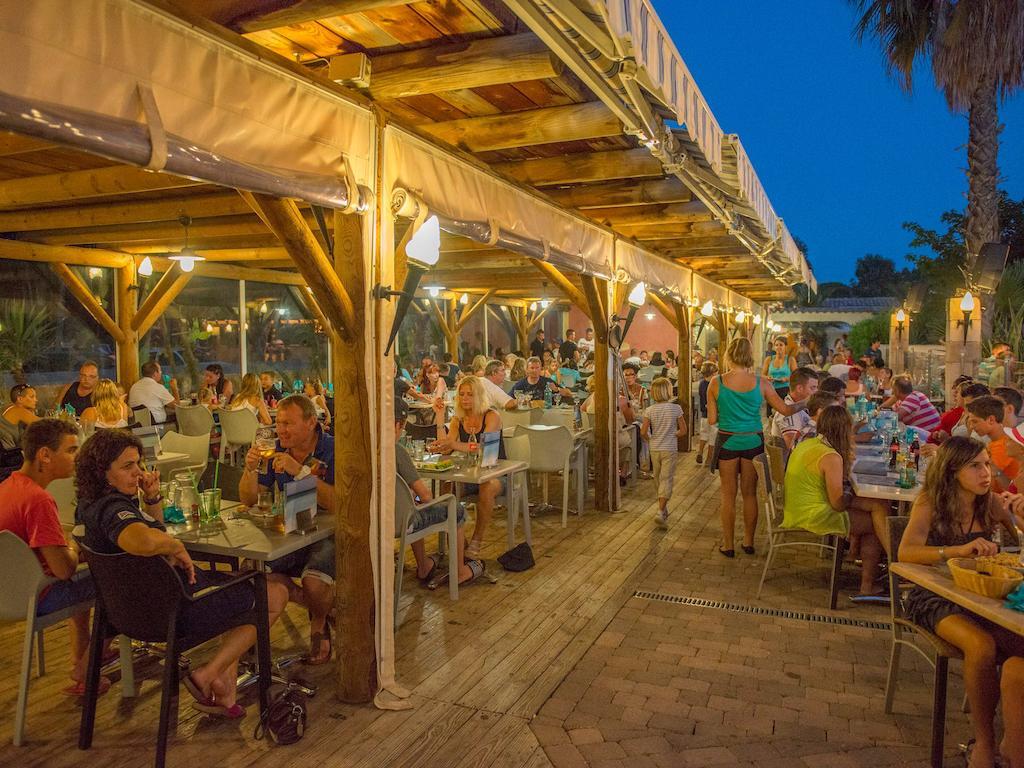 Camping Les Palmiers Йер Экстерьер фото